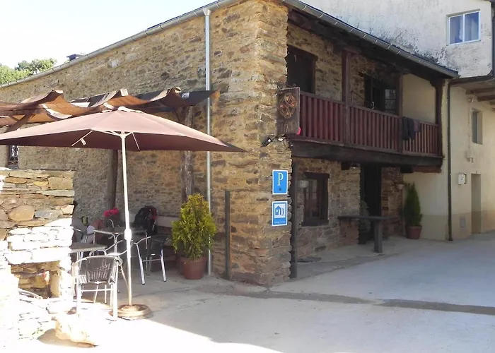 Atrio * Триакастела